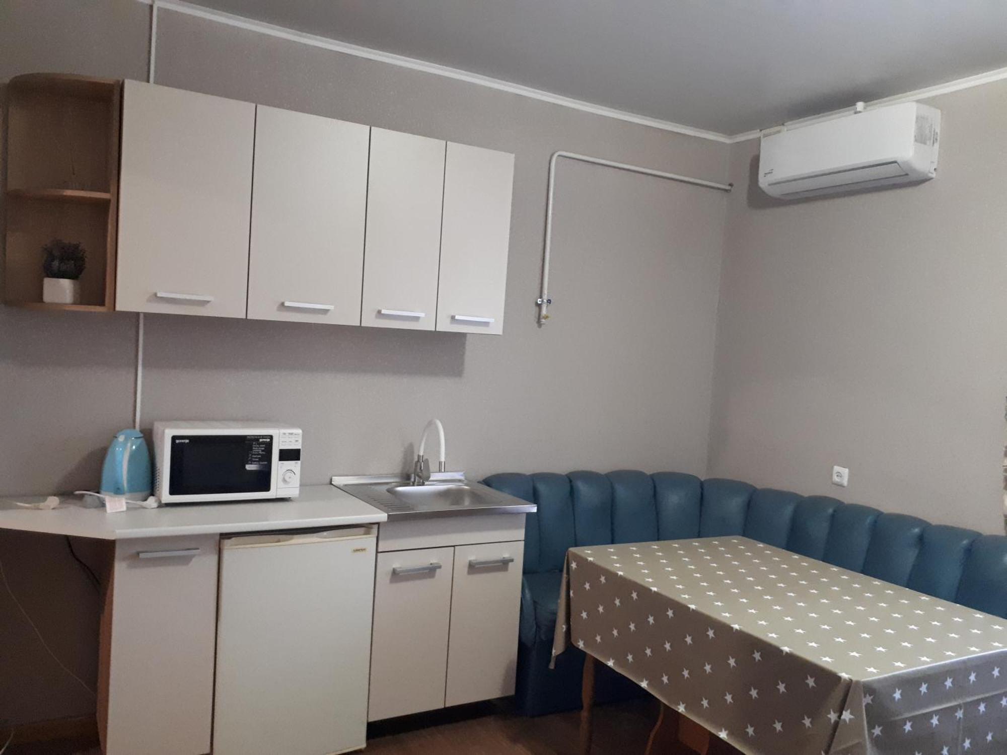 Hotel Gostynnyi Dvir Sharhorod Екстериор снимка