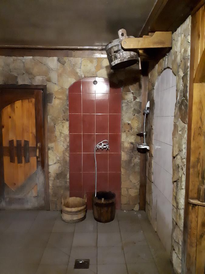 Hotel Gostynnyi Dvir Sharhorod Екстериор снимка