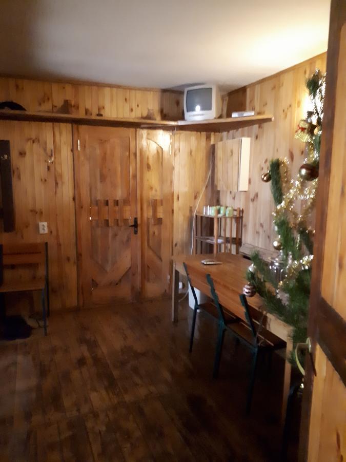 Hotel Gostynnyi Dvir Sharhorod Екстериор снимка