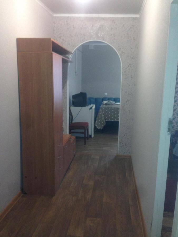 Hotel Gostynnyi Dvir Sharhorod Екстериор снимка