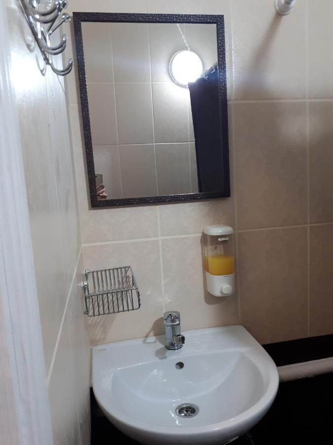 Hotel Gostynnyi Dvir Sharhorod Екстериор снимка
